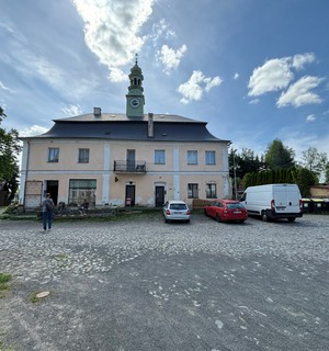 Pjemn pivnice na nmst v Levn